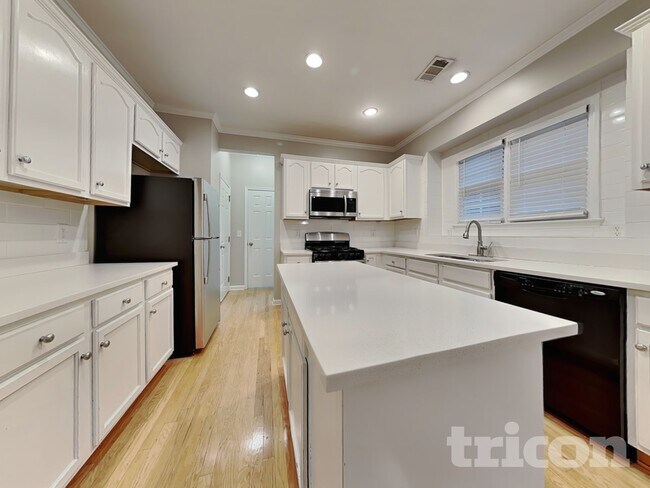 Photo - 206 Brightwater Dr