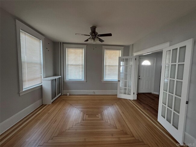 Building Photo - 122 Upper Croton Ave Unit 1