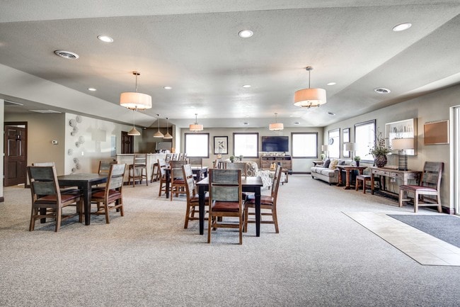 Oriole Ponds Apartments, LLC