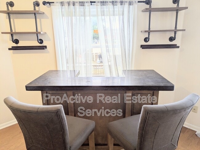 Photo - 1326 W Ocean View Ave