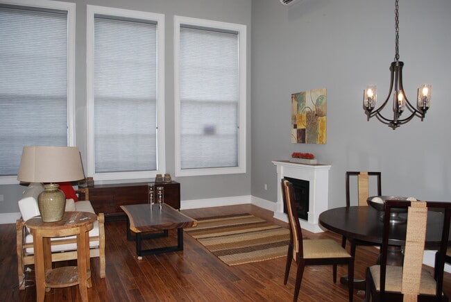 Building Photo - 111 Court Sq Rental