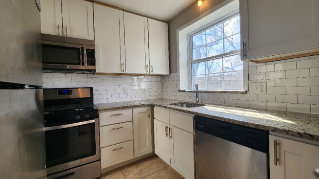 Photo - 7752 Kingsbury Blvd Unidad West