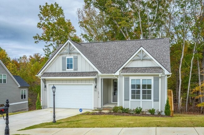 Building Photo - 6414 Satjanon Dr