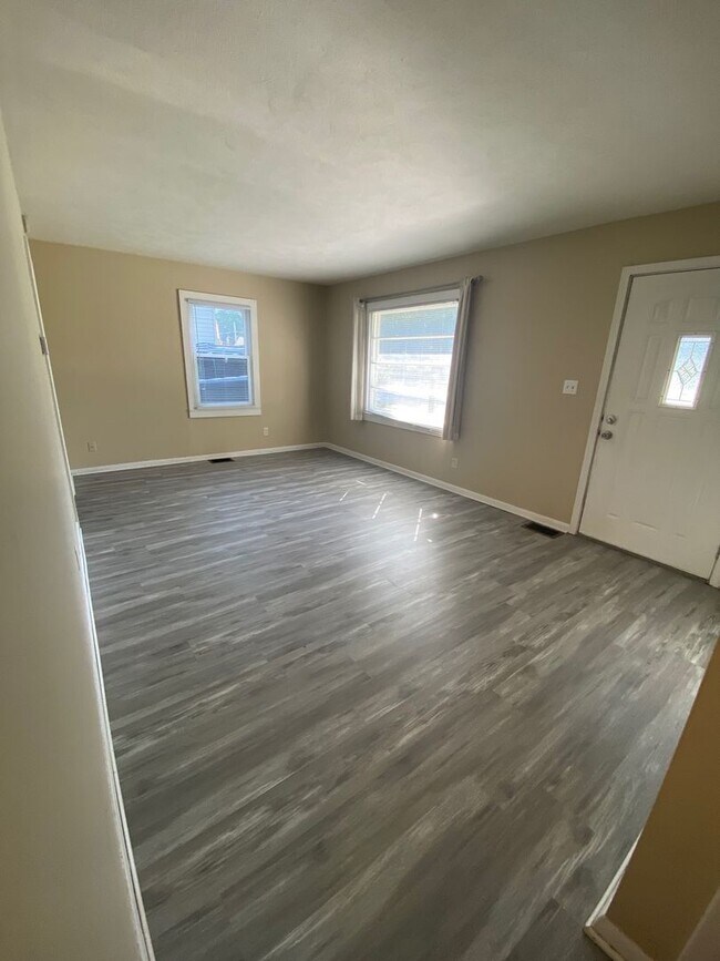 Photo - 2 Bedroom House in Bloomington