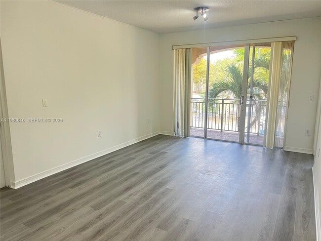 Photo - 6420 NW 114th Ave Unidad 1323