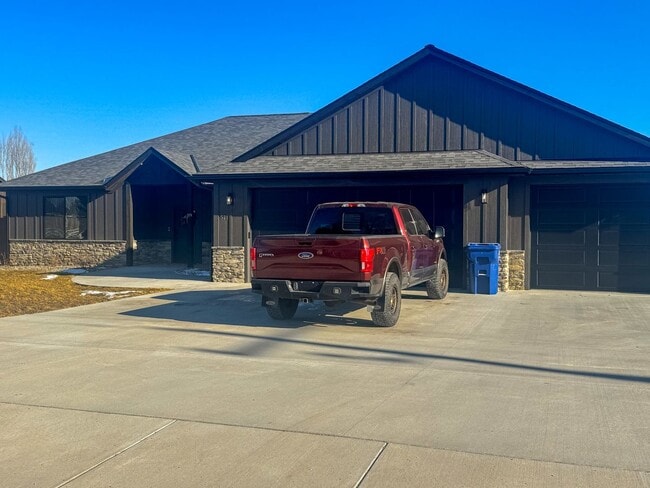 Building Photo - K573LI Unit ADU