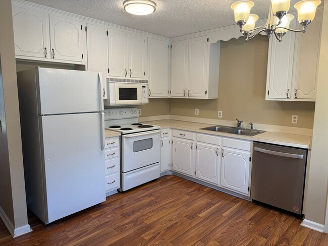 Photo - Great 2-story Townhome