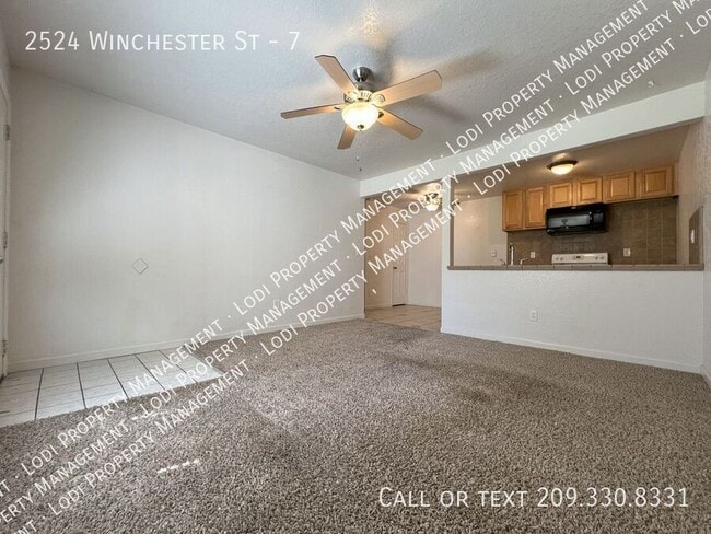 Photo - 2524 Winchester Dr