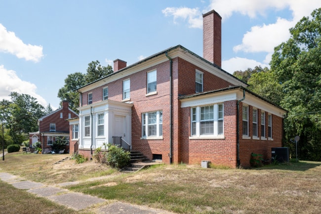 Photo - 506 Thomas Rd