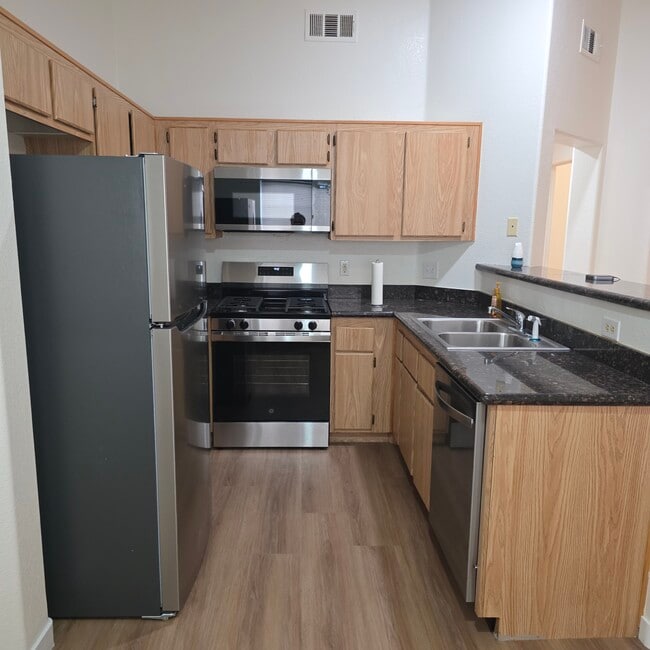Kitchen - 1881 W Alexander Rd Unit 2051