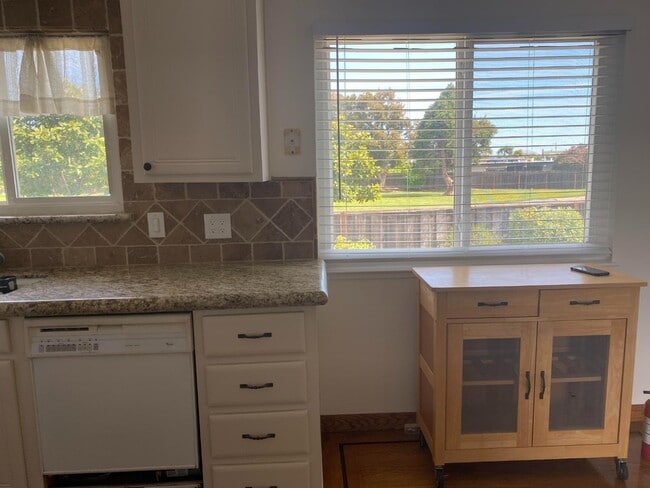 Photo - 239 Killdeer Ct