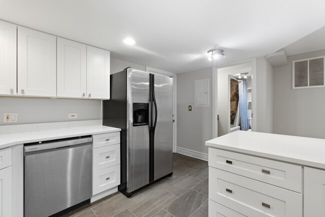 Photo - 5611 N Glenwood Ave Unit GDN