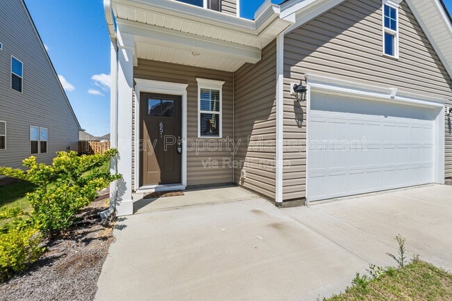 Photo - 651 Manitou Cir
