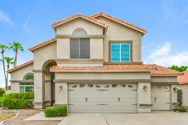 Building Photo - 1297 E Tradewind Dr