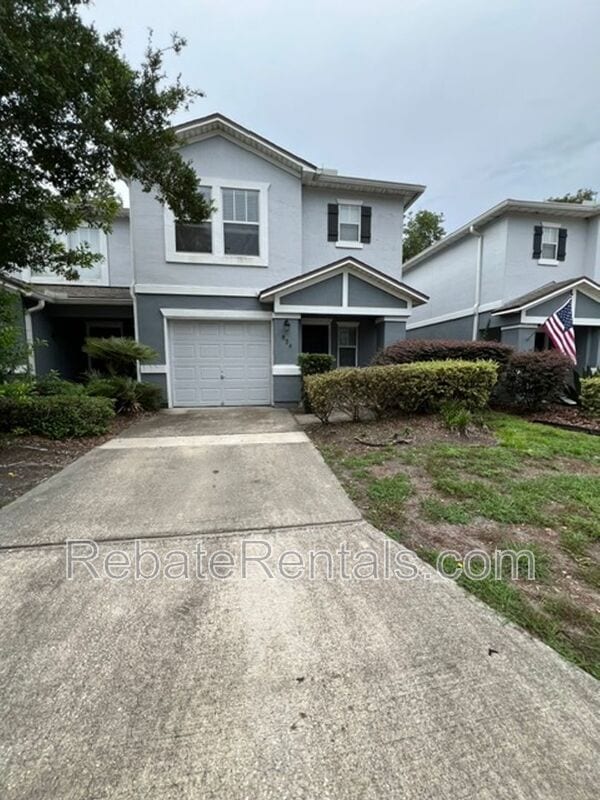 Building Photo - 824 Black Cherry Dr S