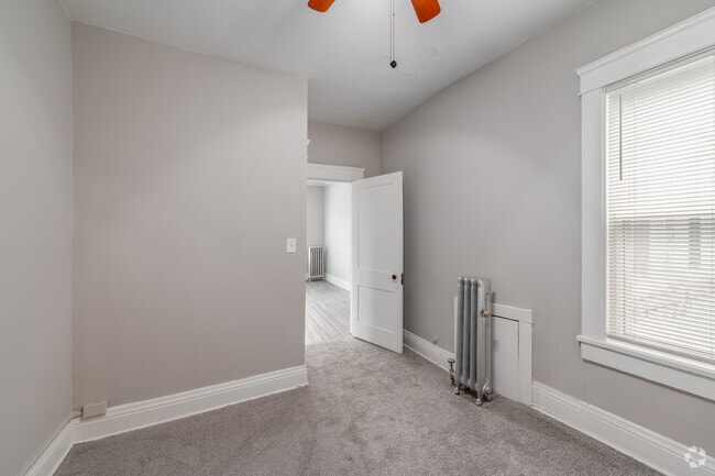 2BR, 1BA - 950SF - Second Bedroom