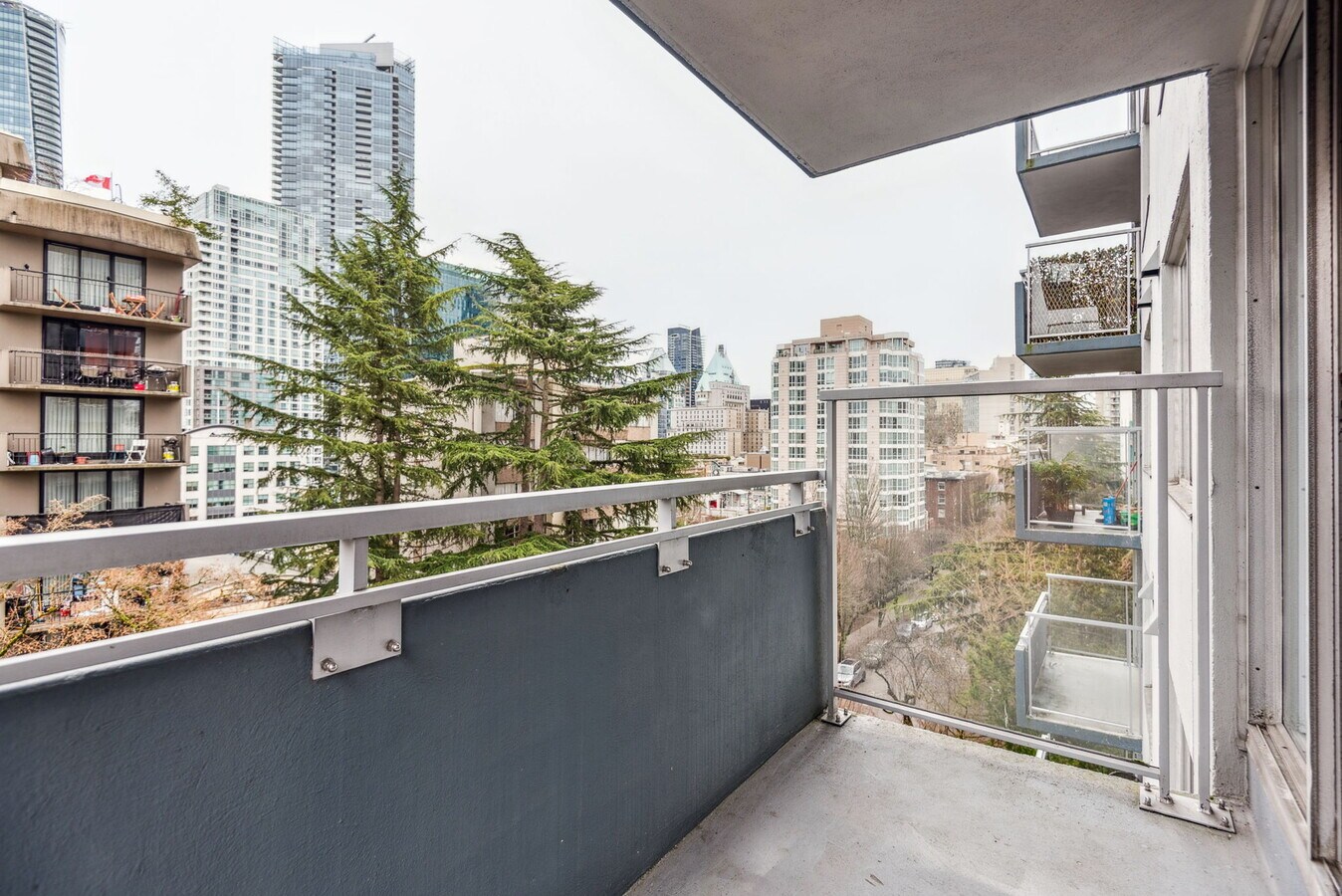 Photo - Central Plaza Unit 00301