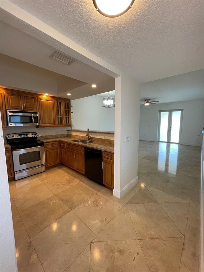 Photo - 3350 SW 25th St