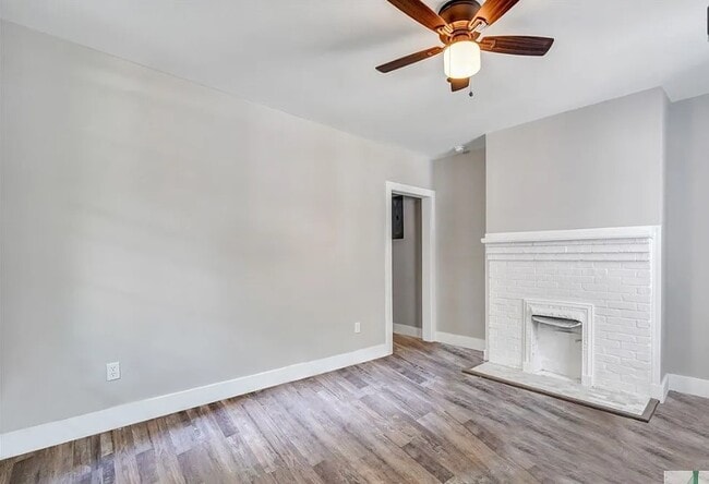 Photo - 720 W 42nd St