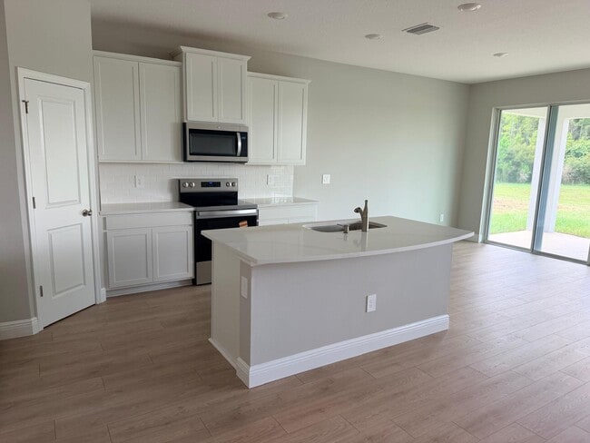 Photo - 32546 Rosepine Blvd
