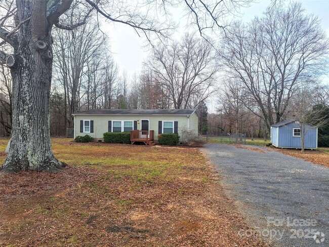 Building Photo - 1020 Pointview Ln Rental