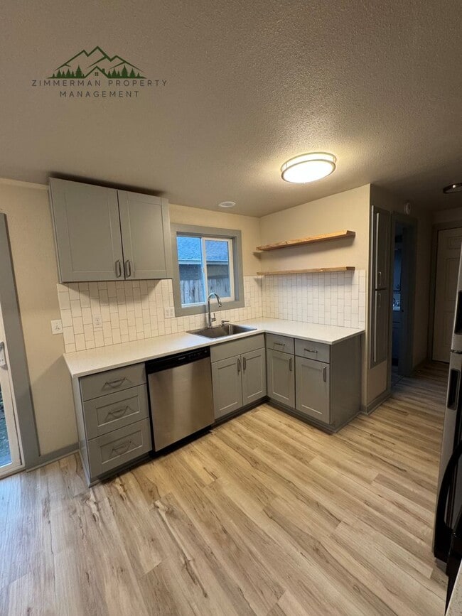 Photo - 1132-1134 9th St Springfield, OR 97477 Unit 1132