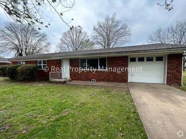 Building Photo - 7406 Cypress Ave Rental