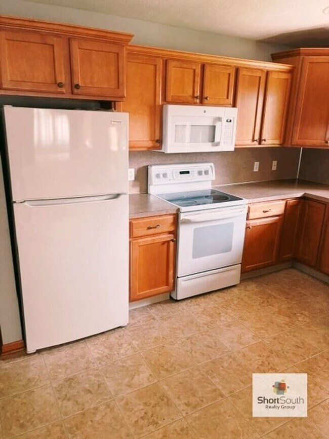 Updated 2 bed 2.5 bath condo in Byron Center