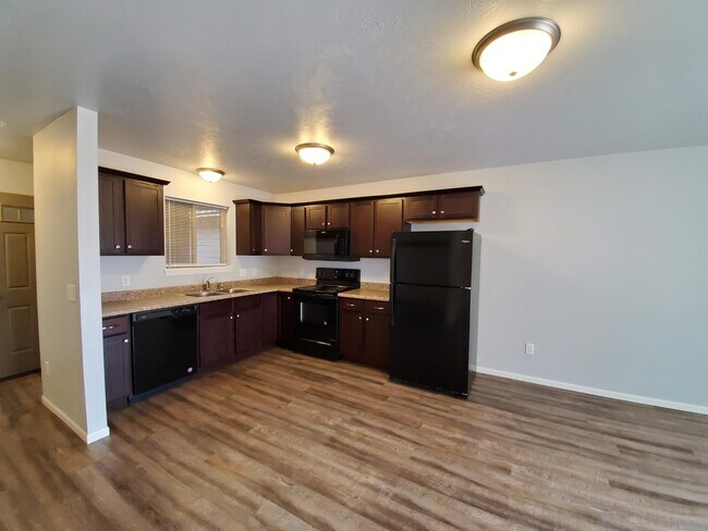 412 N Sioux Blvd Unit 12