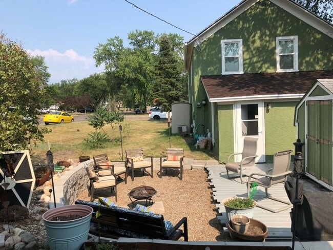 Photo - 802 3rd Ave SE