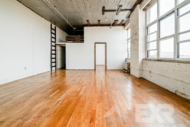 Photo - 1087 Flushing Ave Unit 413