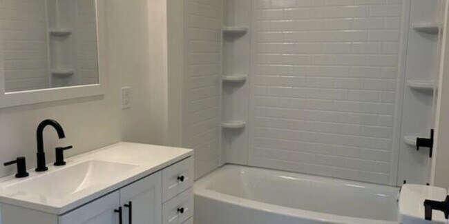 5 Lafayette St - 5 Lafayette St Unit 2