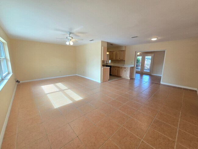 Photo - 3125 Irving St Unidad 3125 Irving St