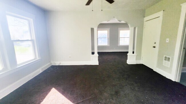 Photo - 9707 Dickens Ave Unidad 2