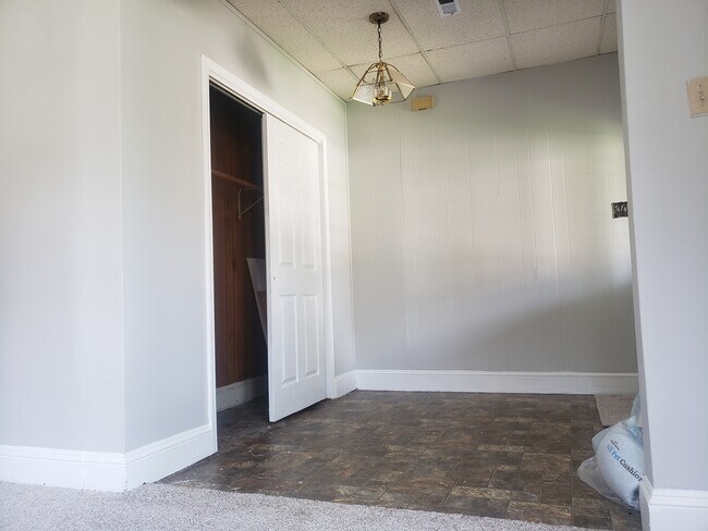 Photo - 1015 W High St Unit B