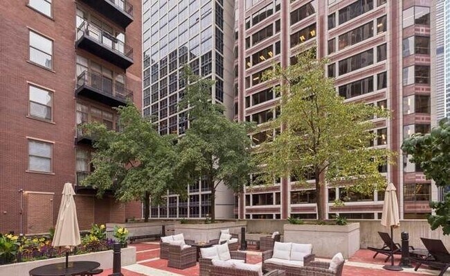 Photo - 212 W Washington St Unit 1002