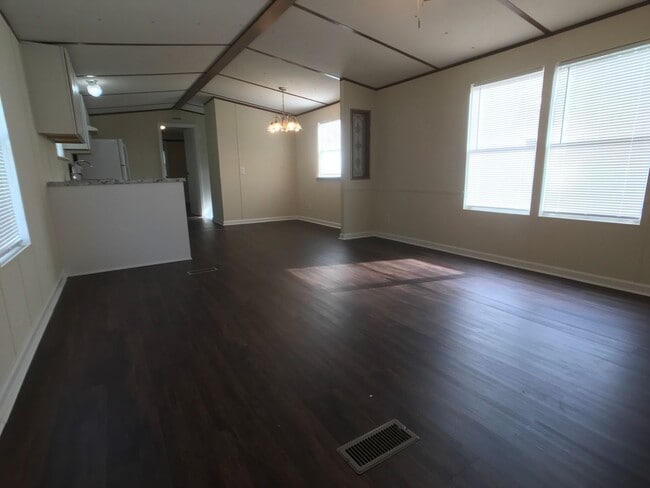 Photo - Grove Point Mobile Homes