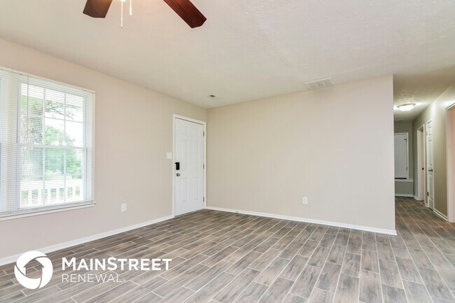 Photo - 3717 Paddington Trail