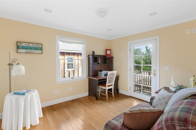 Photo - 23 Whiting Rd