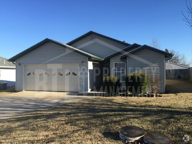 Building Photo - Now Available in Highlands Subdivision! Rental
