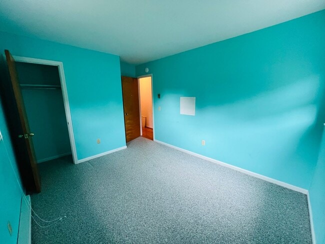 Photo - 401 Apperson Dr