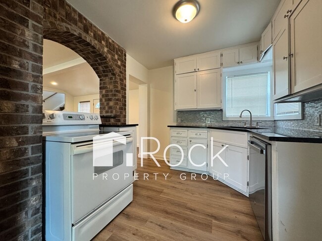 Building Photo - Remodeled Historic Home Near the Capitol, Uptown, Midtown and Paseo districts