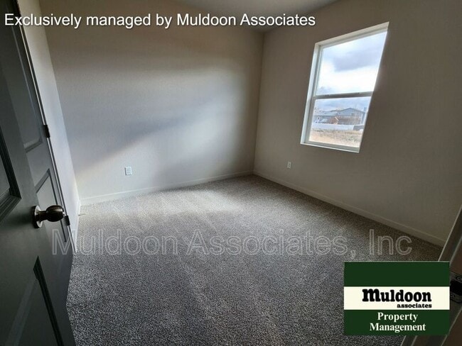 Photo - 896 S Harmony Dr