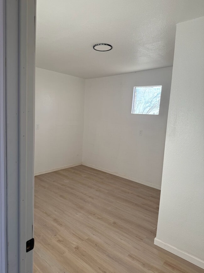 Photo - 560 Meadowlake Rd Unidad B