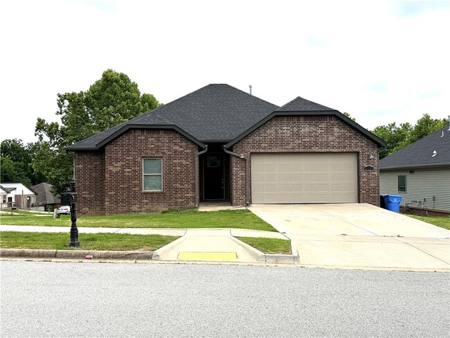 Photo - 2055 E Peppervine Dr