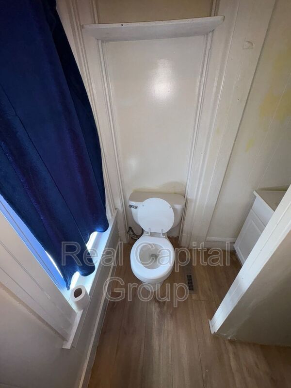 Photo - 314 E Main St Unit Apt 1