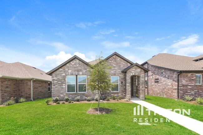 Building Photo - 8017 Brookhaven Dr Rental