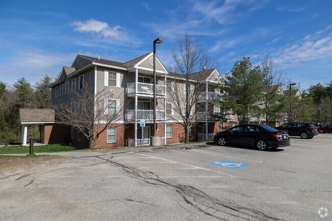 59 Ponemah Hill Rd Milford, NH - Quarrywood Green Condominiums