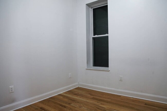 Building Photo - 1271 Fulton St Rental