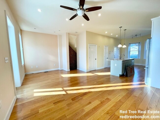 Photo - 40 Thomas Park